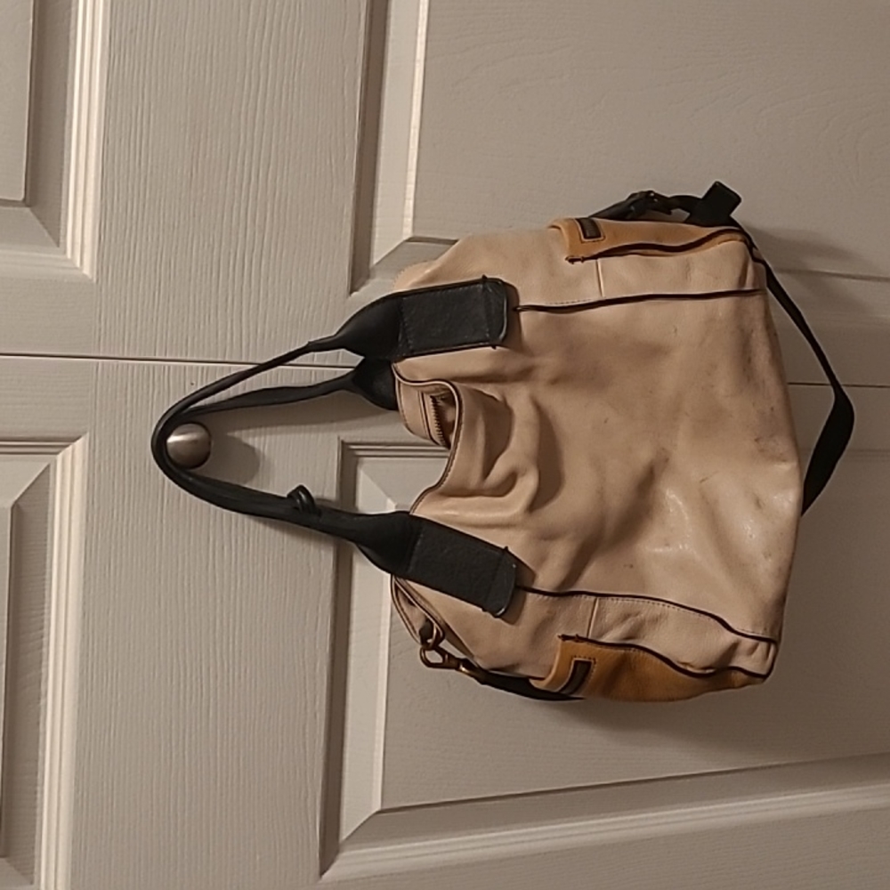 Fossil satchel